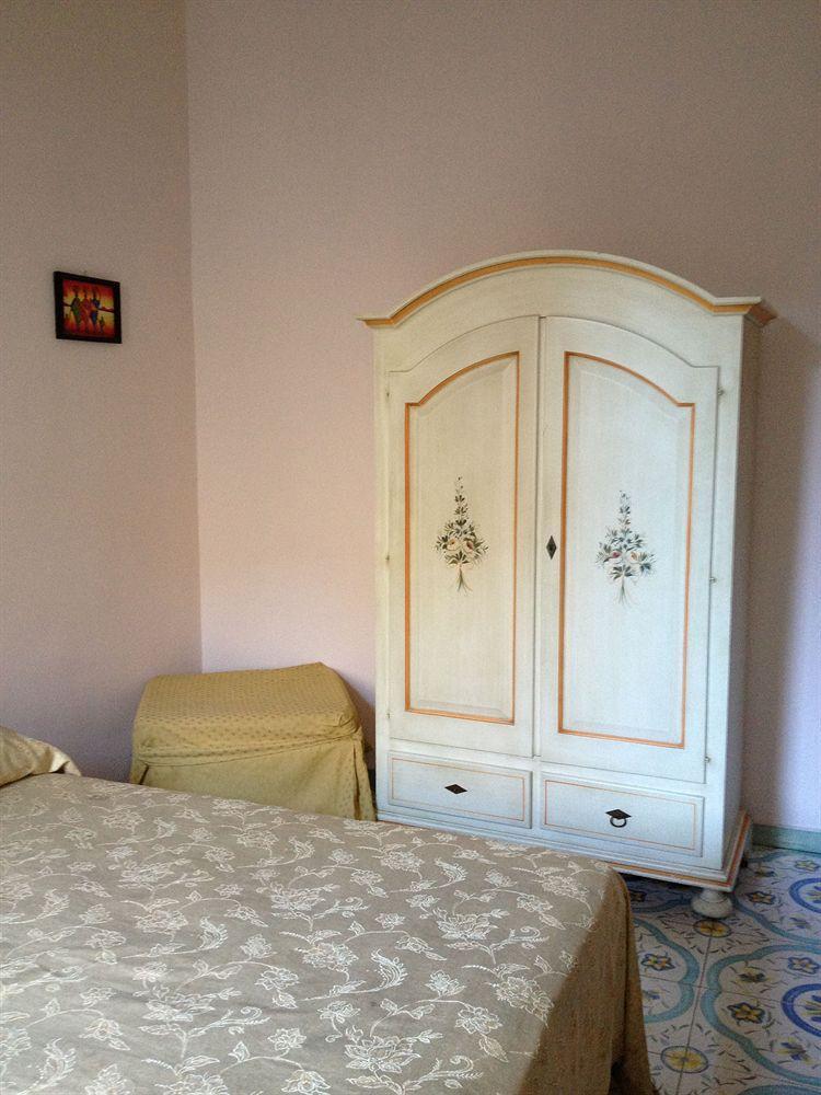 Beb Rosy Bed & Breakfast *